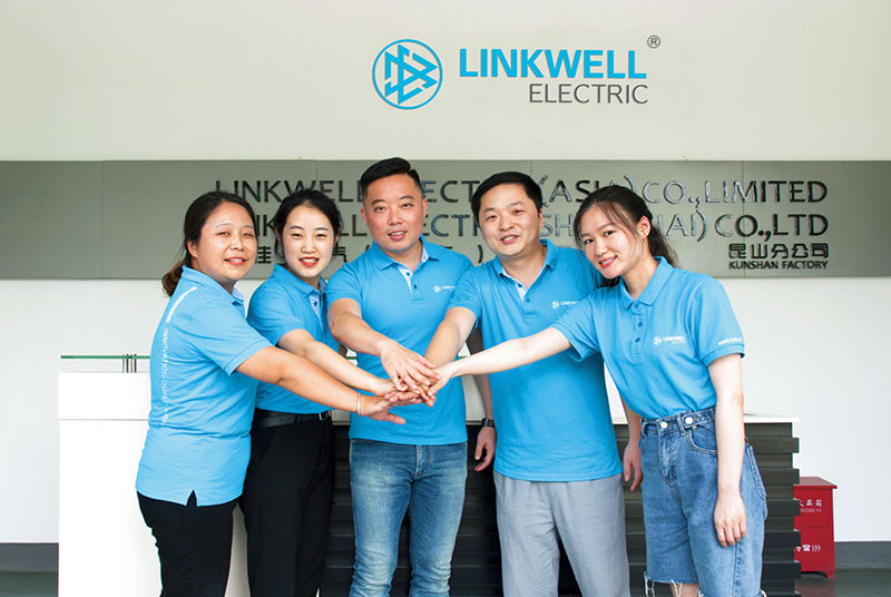 COMPANY TEAM